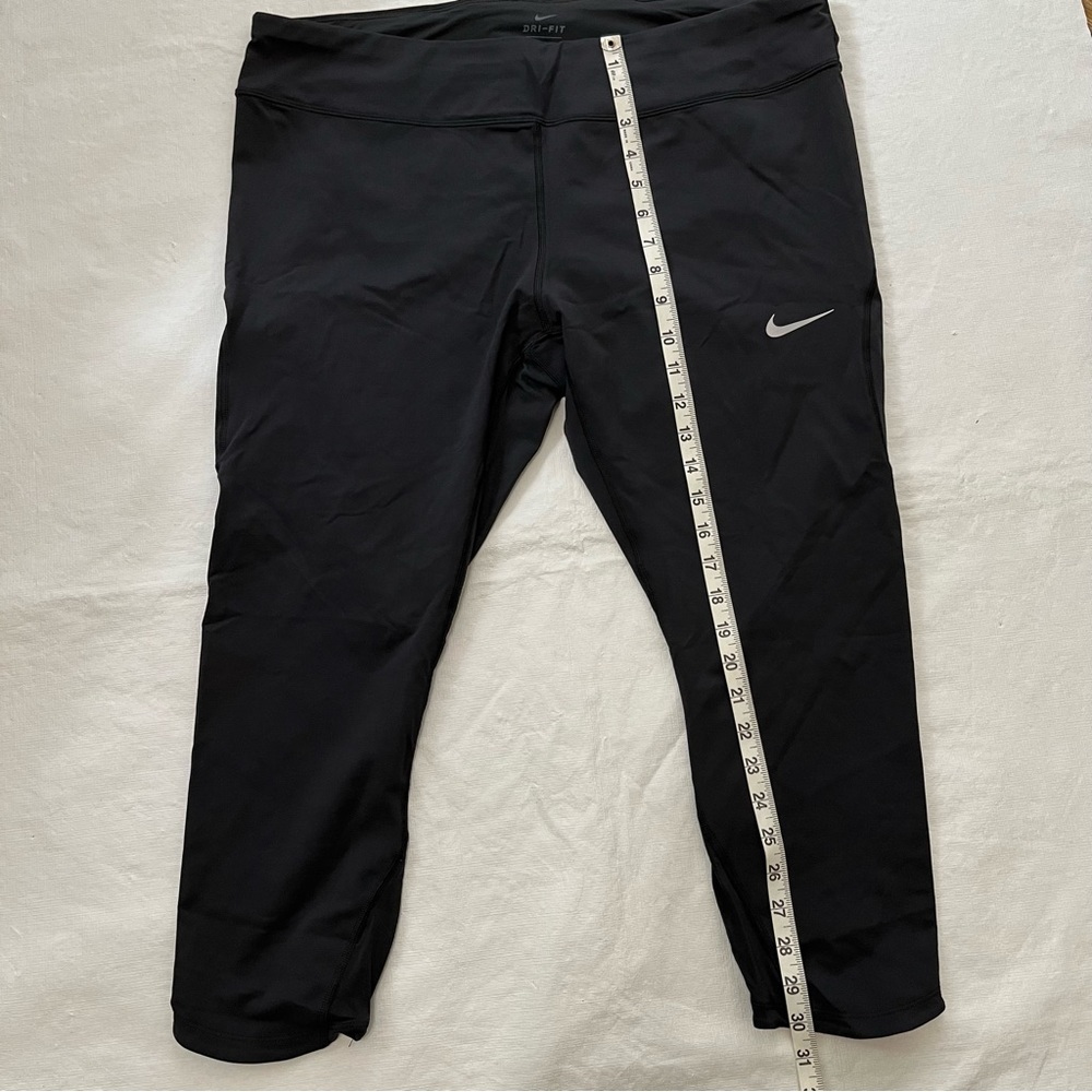 Nike Black Women's Leggings Cropped Capri - Picture 9 of 12